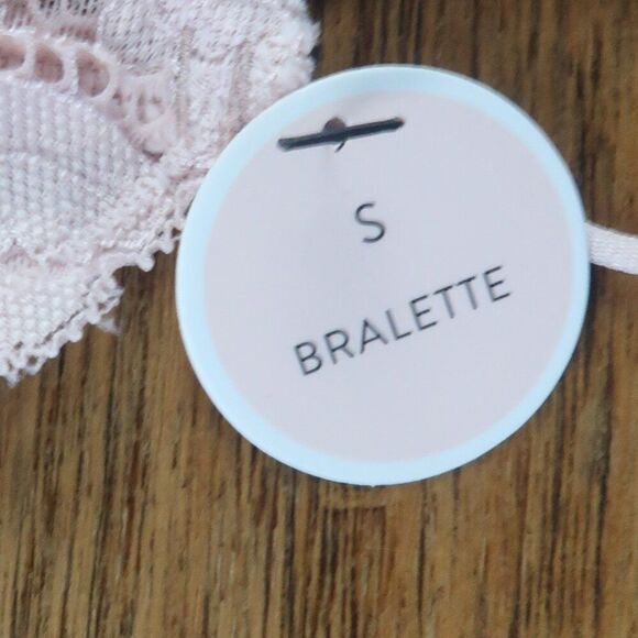 FOREVER 21 LINGERIE BUNDLE TWO BRALETTES PINK & GREY SIZE SMALL NWT - Picture 4 of 14